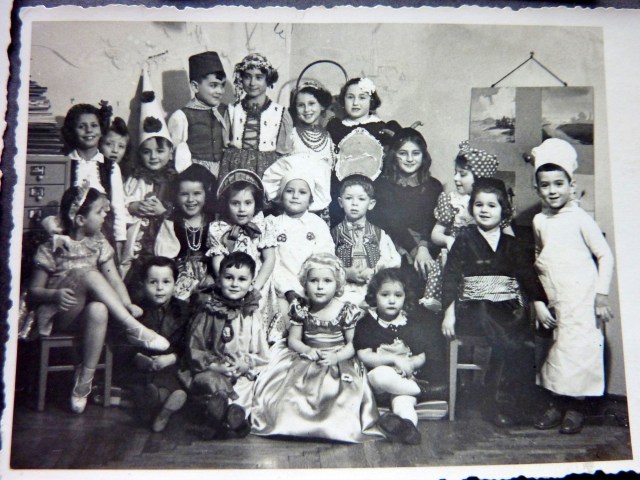 P1000623 Montessori Fancy Dress Party